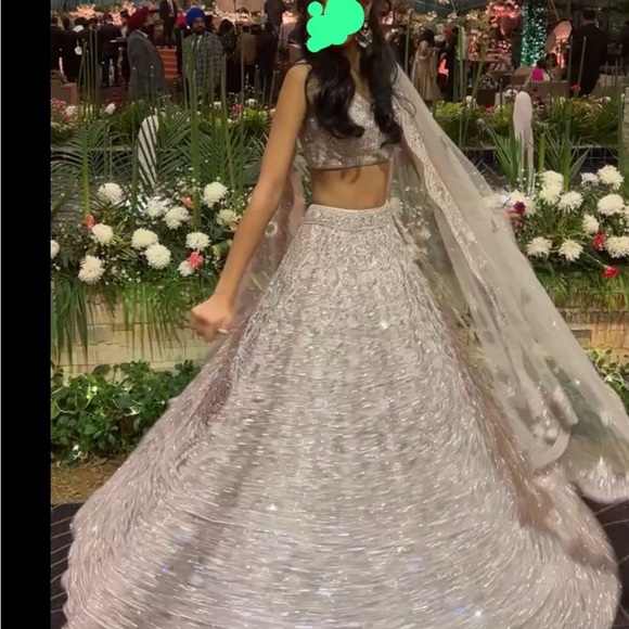 Designer lehnga - Picture 16 of 16